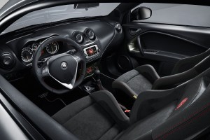 Alfa Romeo MiTo Interieur dunkel schwarz Leder