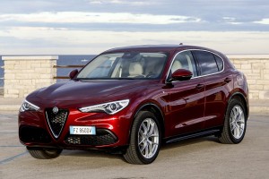 Alfa Romeo Stelvio, MY 2020, Neues Modell, New, Rot, Rosso Villa D'Este, Facelift, stehend, von vorne, seitlich