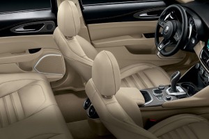 Alfa Romeo Giulia, MY 2020, Neues Modell, New, Facelift, Interieuf, von innen, Sitze, Leder hell, Alcantara
