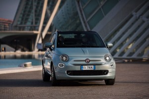 Fiat 500, Hybrid, Neues Fahrzeug, Neuheit, Blau, Grün, stehend, von aussen